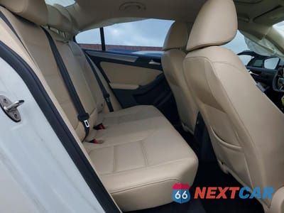 Zdjęcie 10 z 12 samochodu: 2017 VOLKSWAGEN JETTA SE VIN:3VWDB7AJ5HM385394 - miniatura
