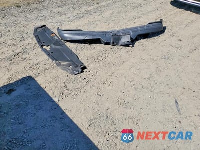 Zdjęcie 12 z 12 samochodu: 2018 CHEVROLET SILVERADO K1500 LT VIN:1GCVKREC2JZ281268 - miniatura