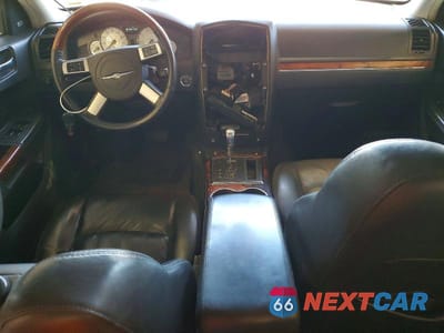 Zdjęcie 8 z 11 samochodu: 2010 CHRYSLER 300C VIN:2C3CK6CT7AH184810 - miniatura