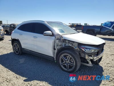 Czwarte zdjęcie samochodu z boku: 2023 MERCEDES-BENZ GLA 250 4MATIC VIN:W1N4N4HB6PJ455867 - miniatura