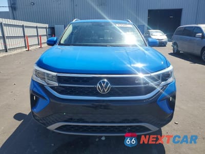 Piąte zdjęcie samochodu w środku: 2022 VOLKSWAGEN TAOS SEL VIN:3VV2X7B24NM009818 - miniatura