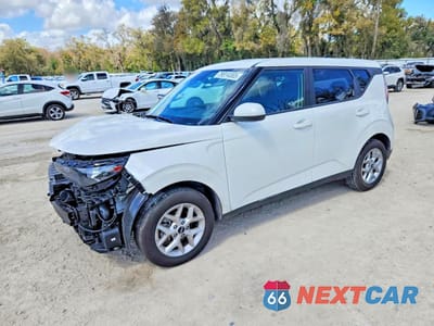 2025 KIA SOUL LX KNDJ23AUXS7949499 - główne zdjęcie licytacji z USA - miniatura