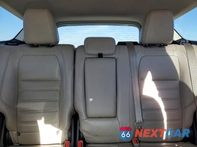 Zdjęcie 10 z 13 samochodu: 2017 FORD ESCAPE SE VIN:1FMCU0GD4HUA75911 - miniatura