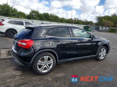 Trzecie zdjęcie samochodu z tyłu: 2018 MERCEDES-BENZ GLA 250 4MATIC VIN:WDCTG4GB3JJ526779 - miniatura