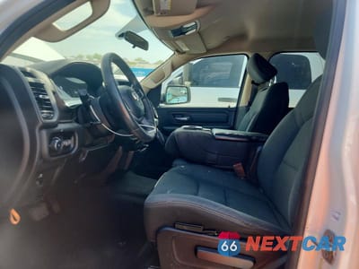 Zdjęcie 7 z 12 samochodu: 2019 RAM 1500 TRADESMAN VIN:1C6RRECT1KN805941 - miniatura