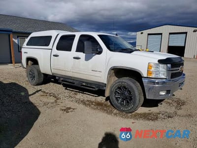 Czwarte zdjęcie samochodu z boku: 2013 CHEVROLET SILVERADO K2500 HEAVY DUTY LT VIN:1GC1KXCGXDF155531 - miniatura