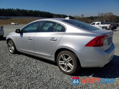 Drugie zdjęcie samochodu z przodu: 2015 VOLVO S60 PLATINUM VIN:YV1612TM0F1343664 - miniatura