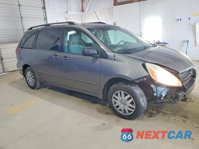 Czwarte zdjęcie samochodu z boku: 2005 TOYOTA SIENNA LE 7 PASSENGER VIN:5TDZA23CX5S301725 - miniatura