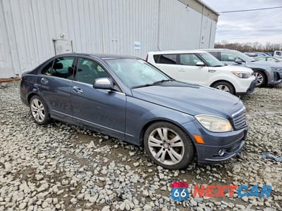 Czwarte zdjęcie samochodu z boku: 2009 MERCEDES-BENZ C 300 VIN:WDDGF54X79R065587 - miniatura