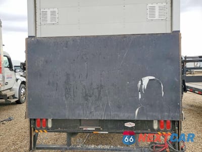 Zdjęcie 10 z 13 samochodu: 2018 CHEVROLET EXPRESS BOX TRUCK VIN:1GB3GSCGXJ1341239 - miniatura