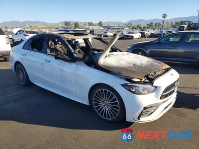 Czwarte zdjęcie samochodu z boku: 2024 MERCEDES-BENZ C 300 4MATIC VIN:W1KAF4HB6RR160088 - miniatura