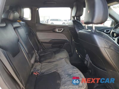 Zdjęcie 11 z 13 samochodu: 2023 JEEP COMPASS LATITUDE VIN:3C4NJDBN2PT553250 - miniatura