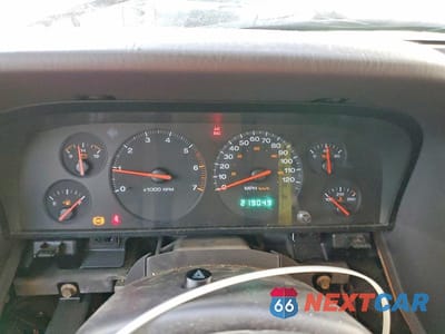 Zdjęcie 9 z 11 samochodu: 2001 JEEP GRAND CHEROKEE LAREDO VIN:1J4GW48S61C590371 - miniatura