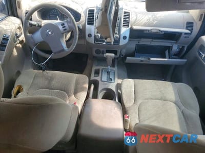 Zdjęcie 8 z 11 samochodu: 2009 NISSAN FRONTIER SE V6 VIN:1N6AD07U79C407548 - miniatura