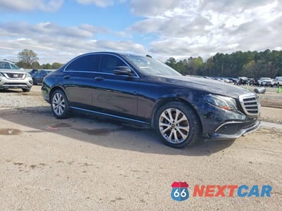 Czwarte zdjęcie samochodu z boku: 2018 MERCEDES-BENZ E 300 VIN:WDDZF4JB9JA350127 - miniatura