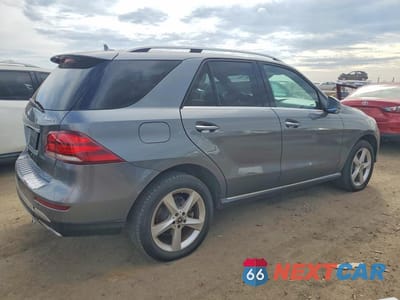 Trzecie zdjęcie samochodu z tyłu: 2018 MERCEDES-BENZ GLE 350 4MATIC VIN:4JGDA5HB0JB131917 - miniatura