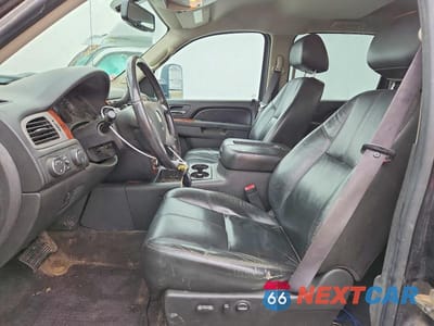 Zdjęcie 7 z 12 samochodu: 2011 CHEVROLET SILVERADO K3500 LTZ VIN:1GC4K1C83BF240758 - miniatura