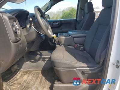 Zdjęcie 7 z 13 samochodu: 2021 CHEVROLET SILVERADO C1500 VIN:1GCRWAEFXMZ144147 - miniatura