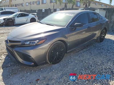 2024 TOYOTA CAMRY SE 4T1T11AK9RU916712 - główne zdjęcie licytacji z USA - miniatura