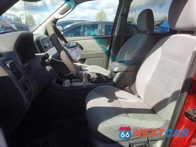 Zdjęcie 7 z 11 samochodu: 2006 FORD ESCAPE XLT VIN:1FMYU931X6KC35269 - miniatura