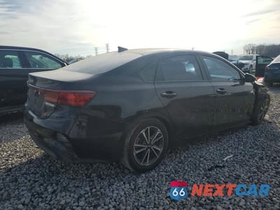 Trzecie zdjęcie samochodu z tyłu: 2024 KIA FORTE LXS VIN:3KPF24AD2RE819836 - miniatura