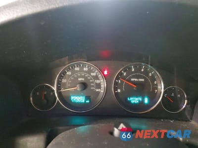 Zdjęcie 9 z 12 samochodu: 2007 JEEP COMMANDER LIMITED VIN:1J8HH58207C554364 - miniatura