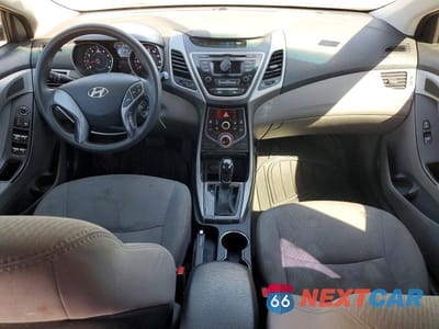 Zdjęcie 8 z 12 samochodu: 2016 HYUNDAI ELANTRA SE VIN:5NPDH4AE4GH699545 - miniatura