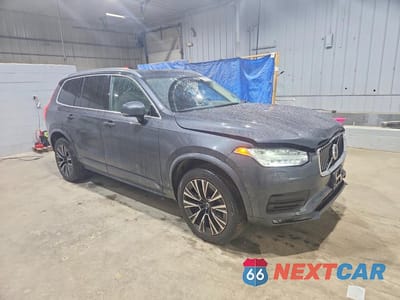 Czwarte zdjęcie samochodu z boku: 2022 VOLVO XC90 T5 MOMENTUM VIN:YV4102PK1N1865307 - miniatura