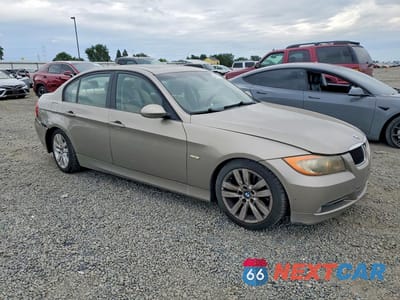 Czwarte zdjęcie samochodu z boku: 2008 BMW 328 I VIN:WBAVA37518NL54384 - miniatura