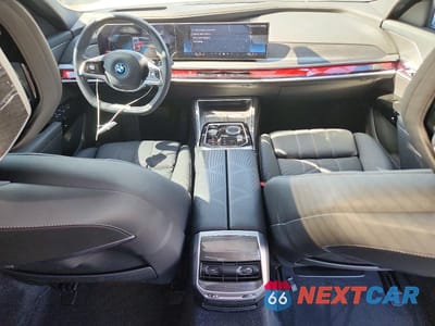 Zdjęcie 8 z 11 samochodu: 2025 BMW I7 EDRIVE50 VIN:WBY43EJ03SCU58460 - miniatura