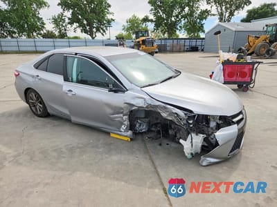 Czwarte zdjęcie samochodu z boku: 2016 TOYOTA CAMRY SE VIN:4T1BF1FK7GU514058 - miniatura