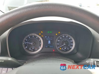 Zdjęcie 9 z 13 samochodu: 2022 HYUNDAI VENUE SE VIN:KMHRB8A31NU160392 - miniatura