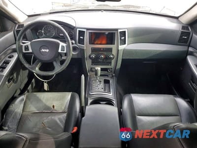 Zdjęcie 8 z 13 samochodu: 2008 JEEP CHEEROKEE VIN:1J8GR48K98C183385 - miniatura