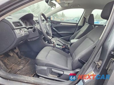 Zdjęcie 7 z 13 samochodu: 2013 VOLKSWAGEN PASSAT S VIN:1VWAH7A31DC067626 - miniatura