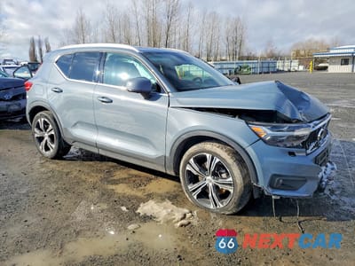 Czwarte zdjęcie samochodu z boku: 2020 VOLVO XC40 T5 INSCRIPTION VIN:YV4162UL5L2249936 - miniatura