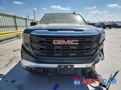 Piąte zdjęcie samochodu w środku: 2024 GMC SIERRA K1500 VIN:3GTUUAED2RG412503 - miniatura