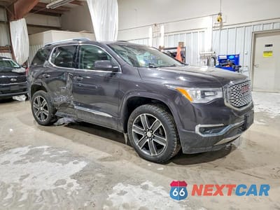 Czwarte zdjęcie samochodu z boku: 2018 GMC ACADIA DENALI VIN:1GKKNXLS2JZ159989 - miniatura