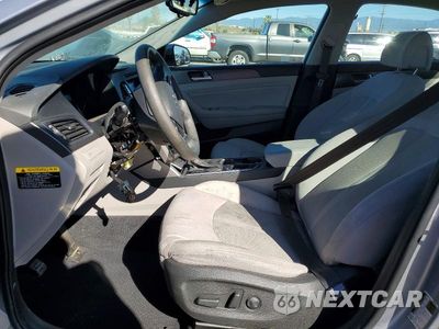 Zdjęcie 7 z 12 samochodu: 2016 HYUNDAI SONATA SPORT VIN:5NPE34AF2GH271503 - miniatura