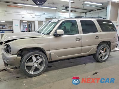 2002 GMC YUKON 1GKEK13VX2R117374 - główne zdjęcie licytacji z USA - miniatura