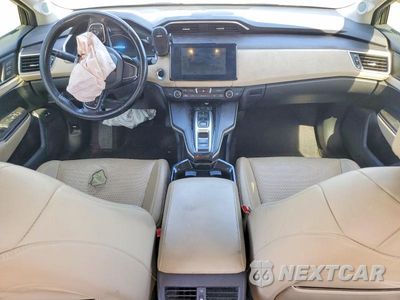 Zdjęcie 8 z 11 samochodu: 2020 HONDA CLARITY TOURING VIN:JHMZC5F32LC000631 - miniatura