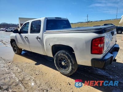 Drugie zdjęcie samochodu z przodu: 2008 CHEVROLET SILVERADO K1500 VIN:2GCEK133881311588 - miniatura