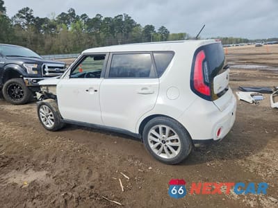 Drugie zdjęcie samochodu z przodu: 2018 KIA SOUL + VIN:KNDJP3A55J7901062 - miniatura
