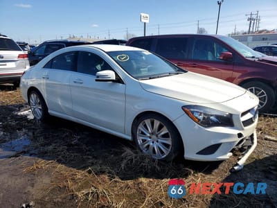 Czwarte zdjęcie samochodu z boku: 2016 MERCEDES-BENZ CLA 250 VIN:WDDSJ4EB4GN377456 - miniatura