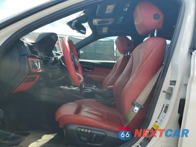 Zdjęcie 7 z 12 samochodu: 2013 BMW 335 XI VIN:WBA3B9C50DF140455 - miniatura