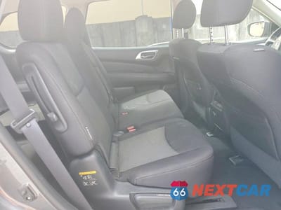 Zdjęcie 11 z 12 samochodu: 2019 NISSAN PATHFINDER SV VIN:5N1DR2MN3KC634991 - miniatura