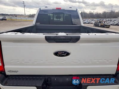 Zdjęcie 10 z 12 samochodu: 2025 FORD F350 SUPER DUTY VIN:1FT8W3BN0SED55140 - miniatura
