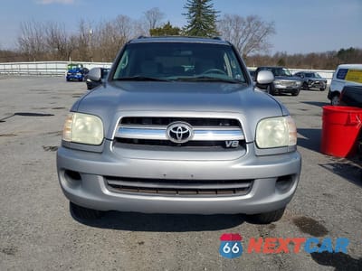 Piąte zdjęcie samochodu w środku: 2005 TOYOTA SEQUOIA SR5 VIN:5TDZT34A05S251883 - miniatura