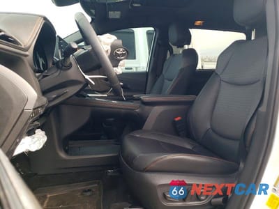 Zdjęcie 7 z 12 samochodu: 2024 TOYOTA SIENNA XSE 7-PASSENGER VIN:5TDDSKFC5RS116104 - miniatura