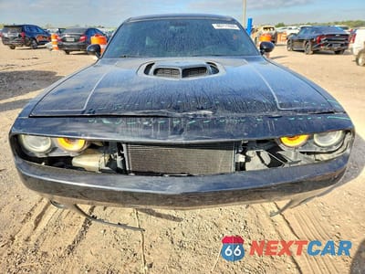 Piąte zdjęcie samochodu w środku: 2016 DODGE CHALLENGER R VIN:2C3CDZFJ2GH338595 - miniatura