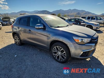 Czwarte zdjęcie samochodu z boku: 2019 MITSUBISHI OUTLANDER SPORT ES VIN:JA4AP3AUXKU017672 - miniatura